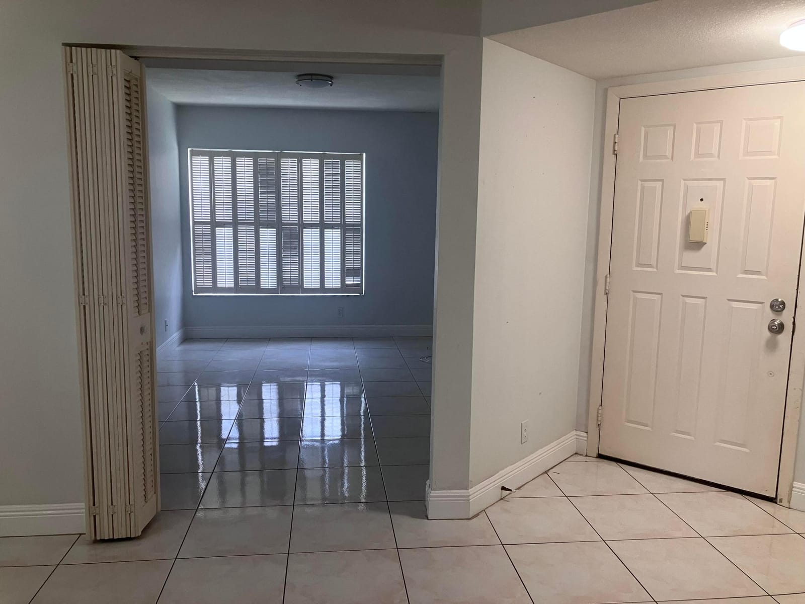 3323 PERIMETER Drive 1616 — photo 9