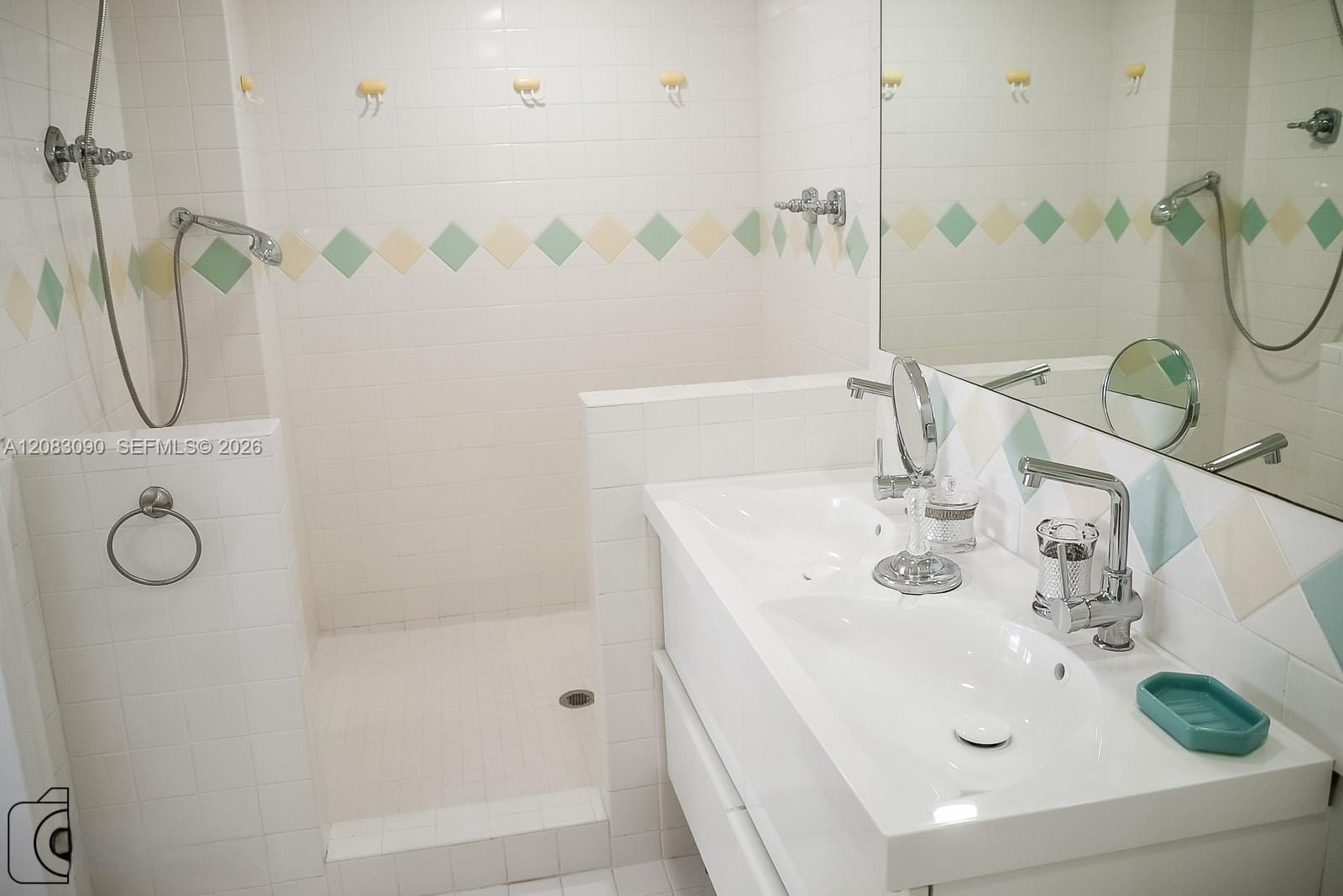 1390 Ocean Drive 201, Miami Beach, FL 33139 photo 17