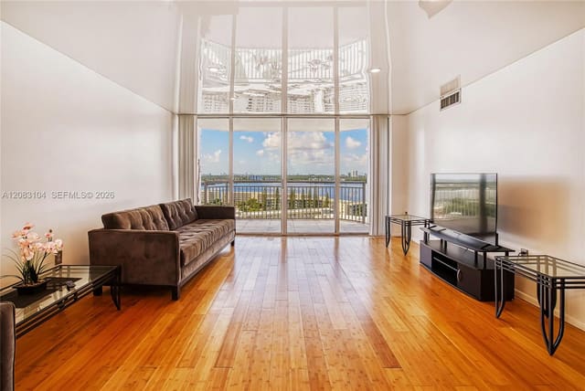 18021 Biscayne Boulevard 1604, Del Prado Marina, Aventura, FL