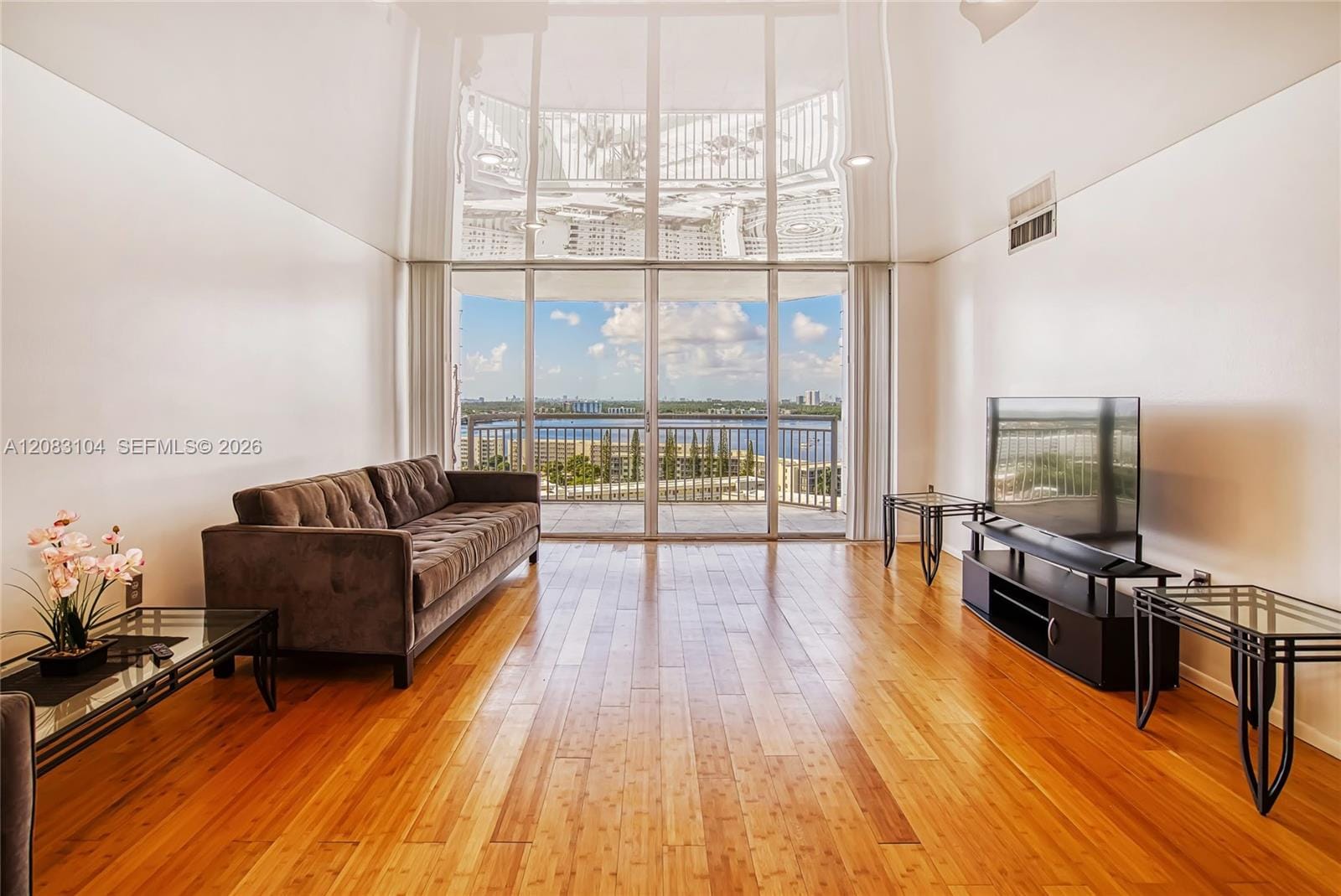 18021 Biscayne Boulevard 1604, Aventura, FL 33160