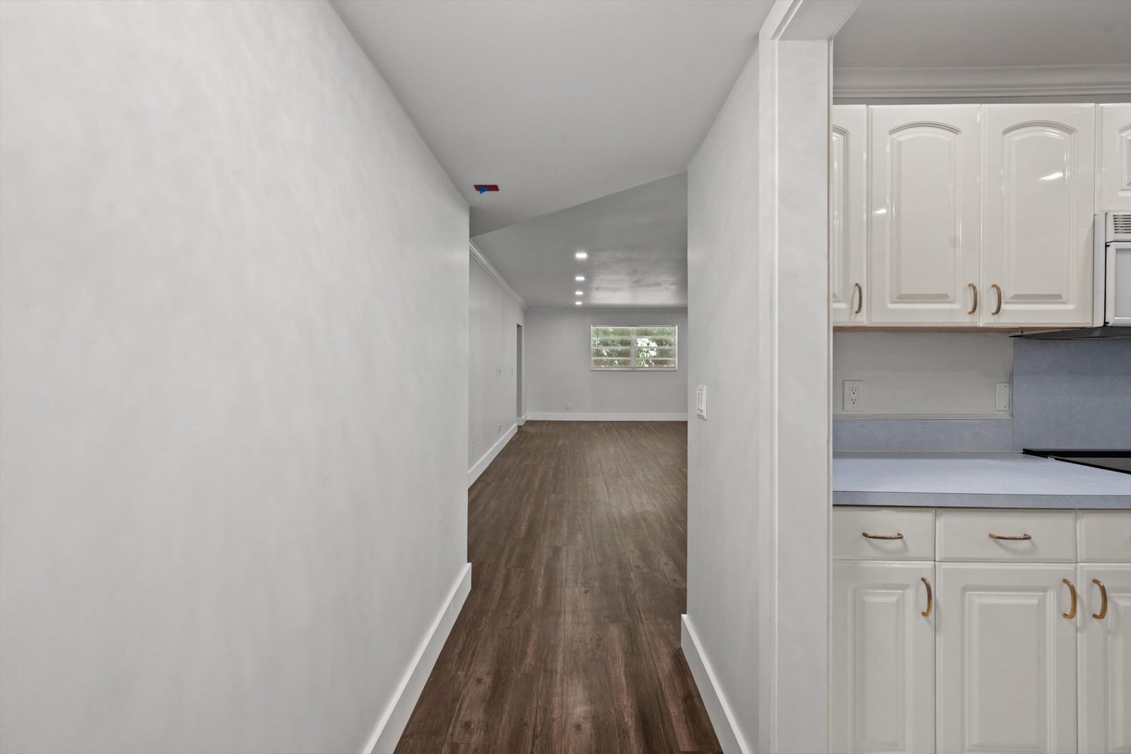 22615 SW 66th Avenue 208 — photo 3