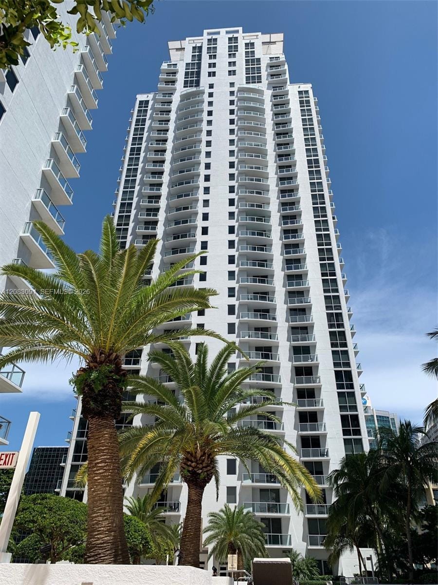 1060 Brickell Avenue 1713, Miami, FL 33131