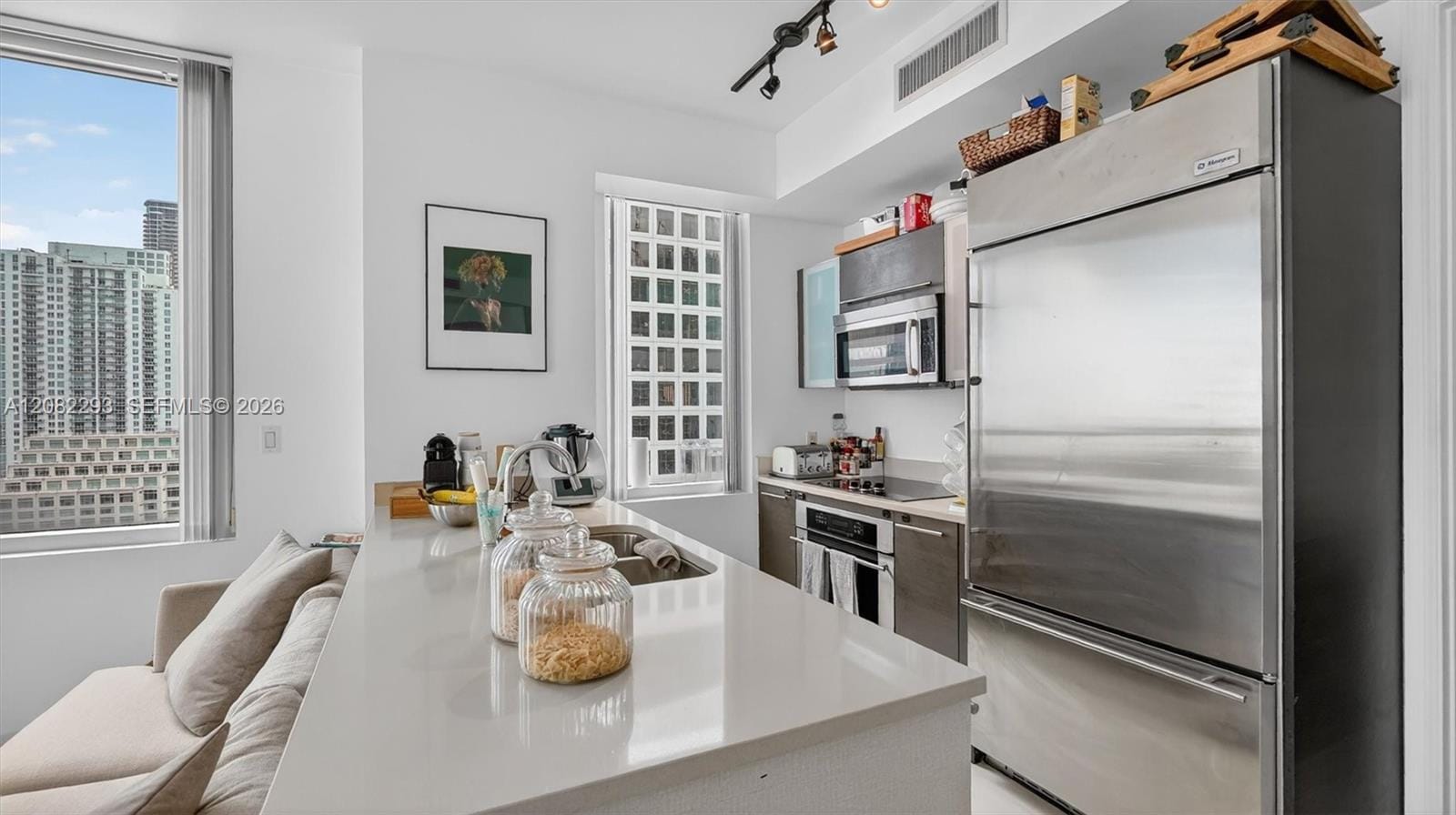 500 Brickell Avenue 4102, Miami, FL 33131 photo 11