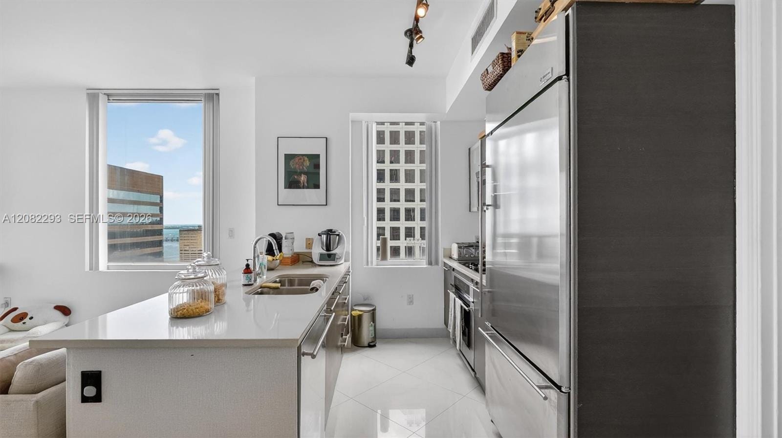500 Brickell Avenue 4102, Miami, FL 33131 photo 12
