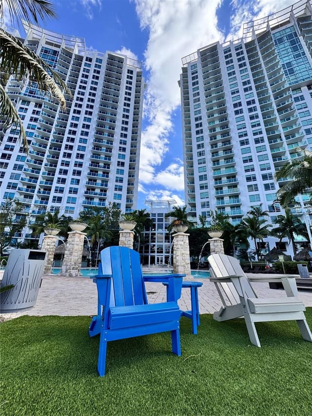 2681 N Flamingo Road 2705S, Sunrise, FL 33323