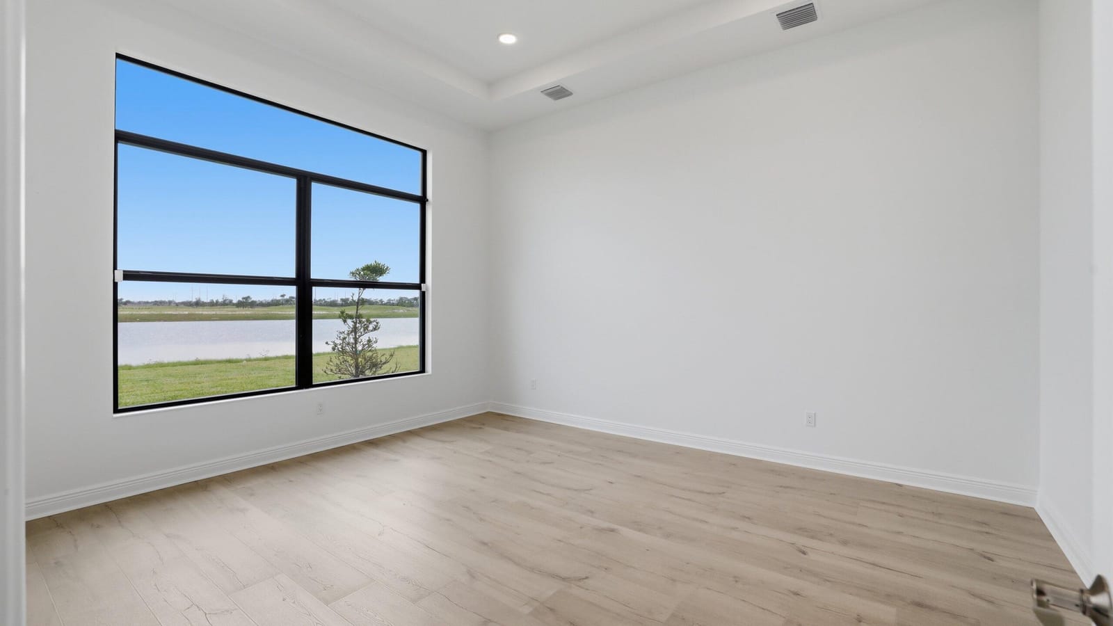 12965 SW LEOPOLD Way — photo 11