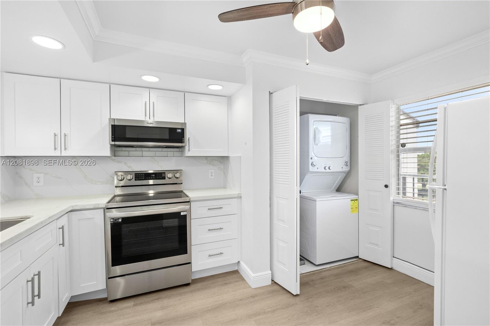 27 Abbey Lane 403 — photo 10