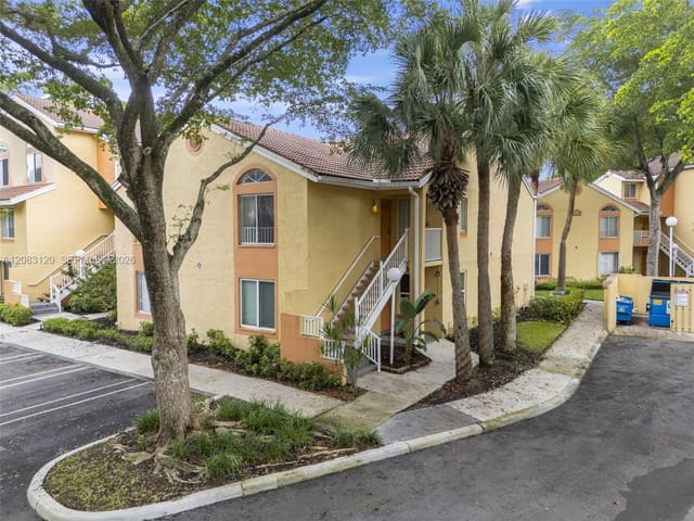 1076 Coral Club Drive 1076, Coral Springs, FL 33071