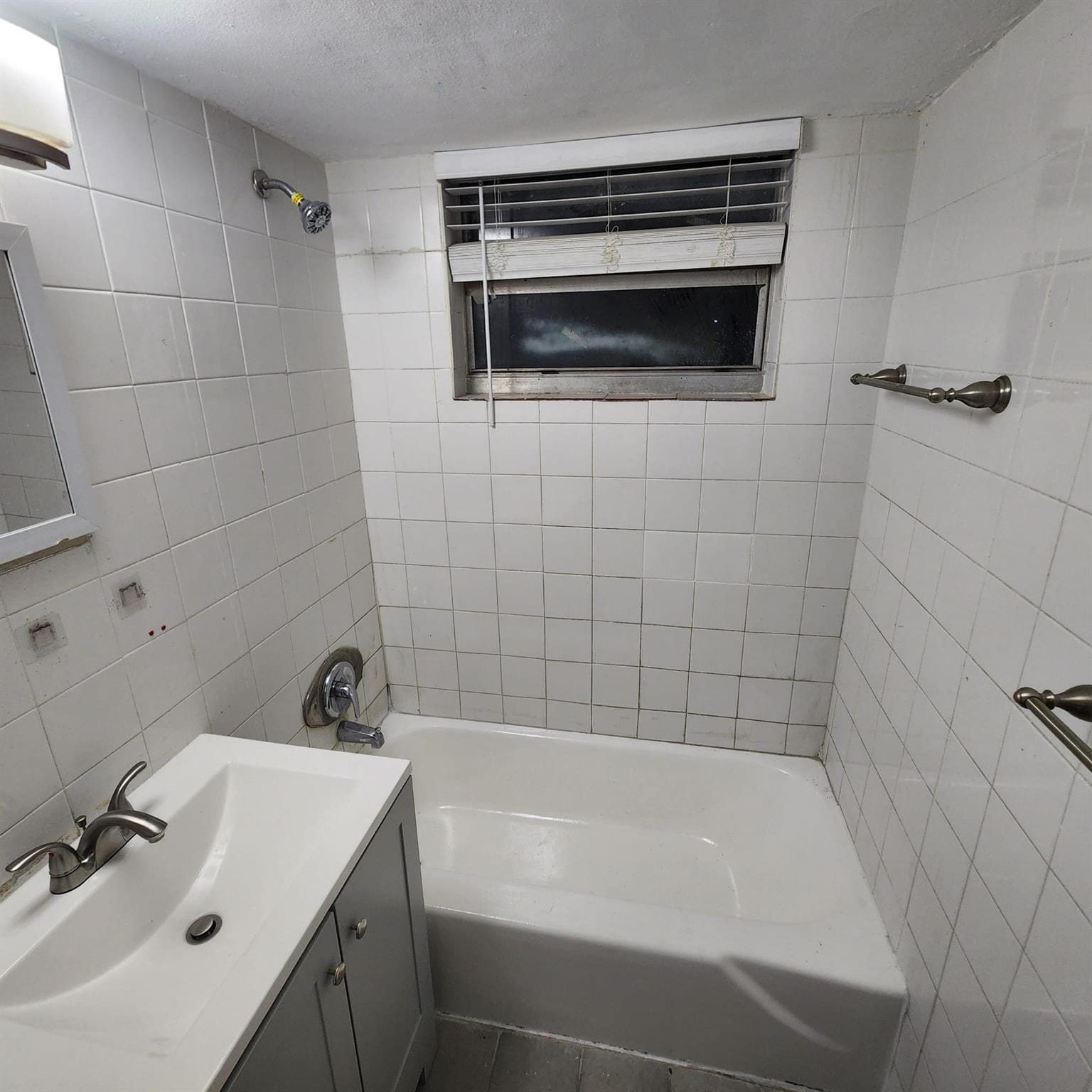2449 NW 7TH Street — photo 5