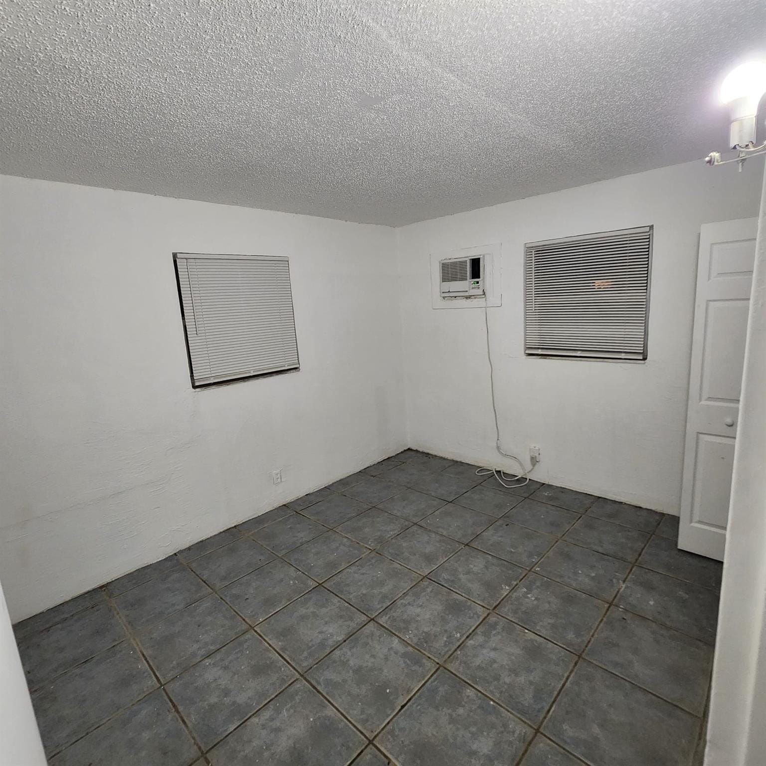 2449 NW 7TH Street — photo 6