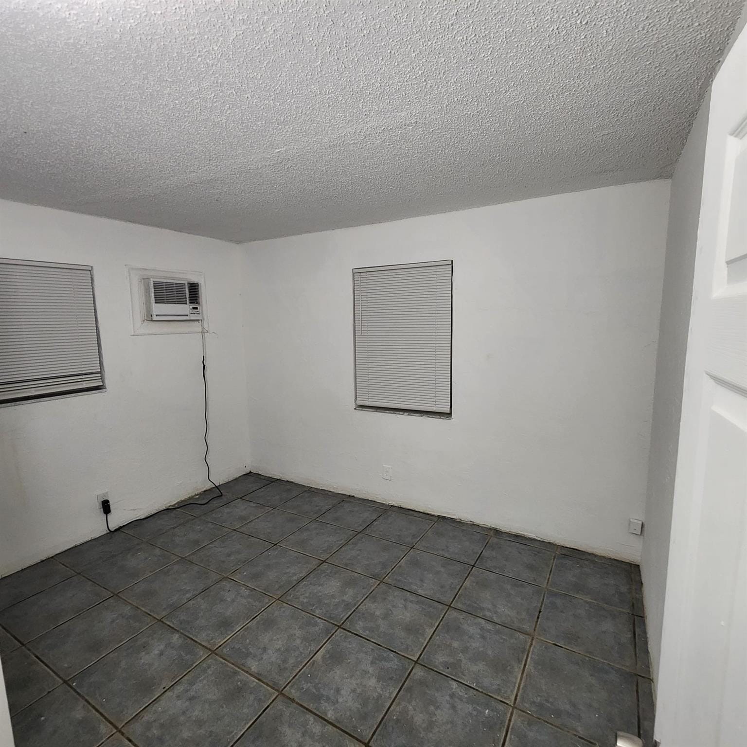 2449 NW 7TH Street — photo 7