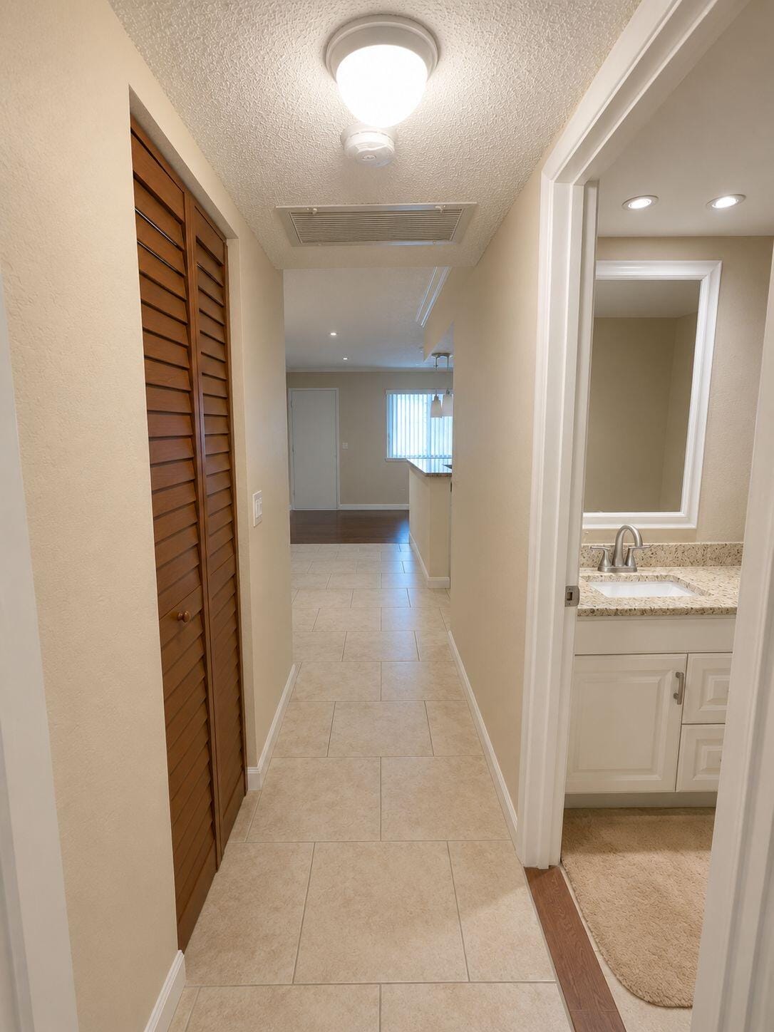 3100 SPRINGDALE Boulevard 308, Palm Springs, FL 33461 photo 9