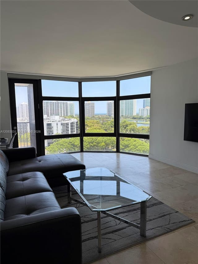 3375 N Country Club Drive 1004, Aventura, FL 33180