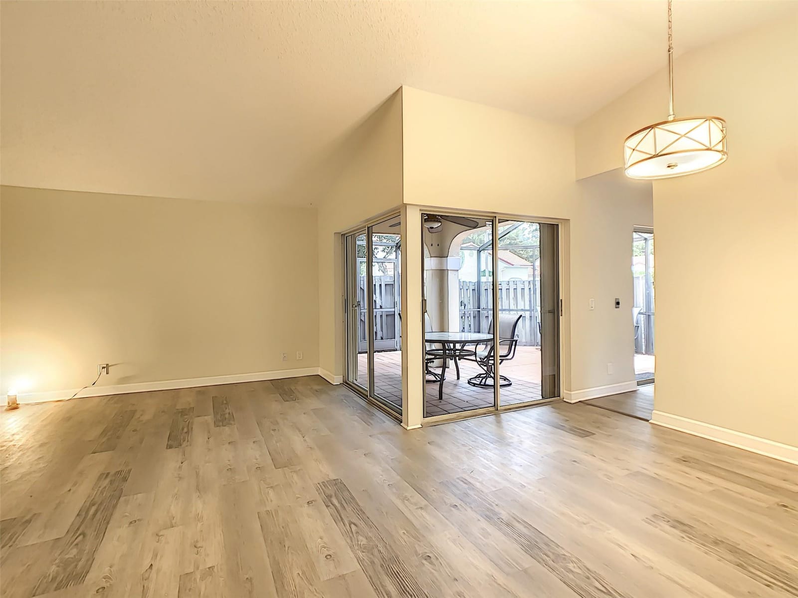 1370 COTTONWOOD Circle 18-3 — photo 4