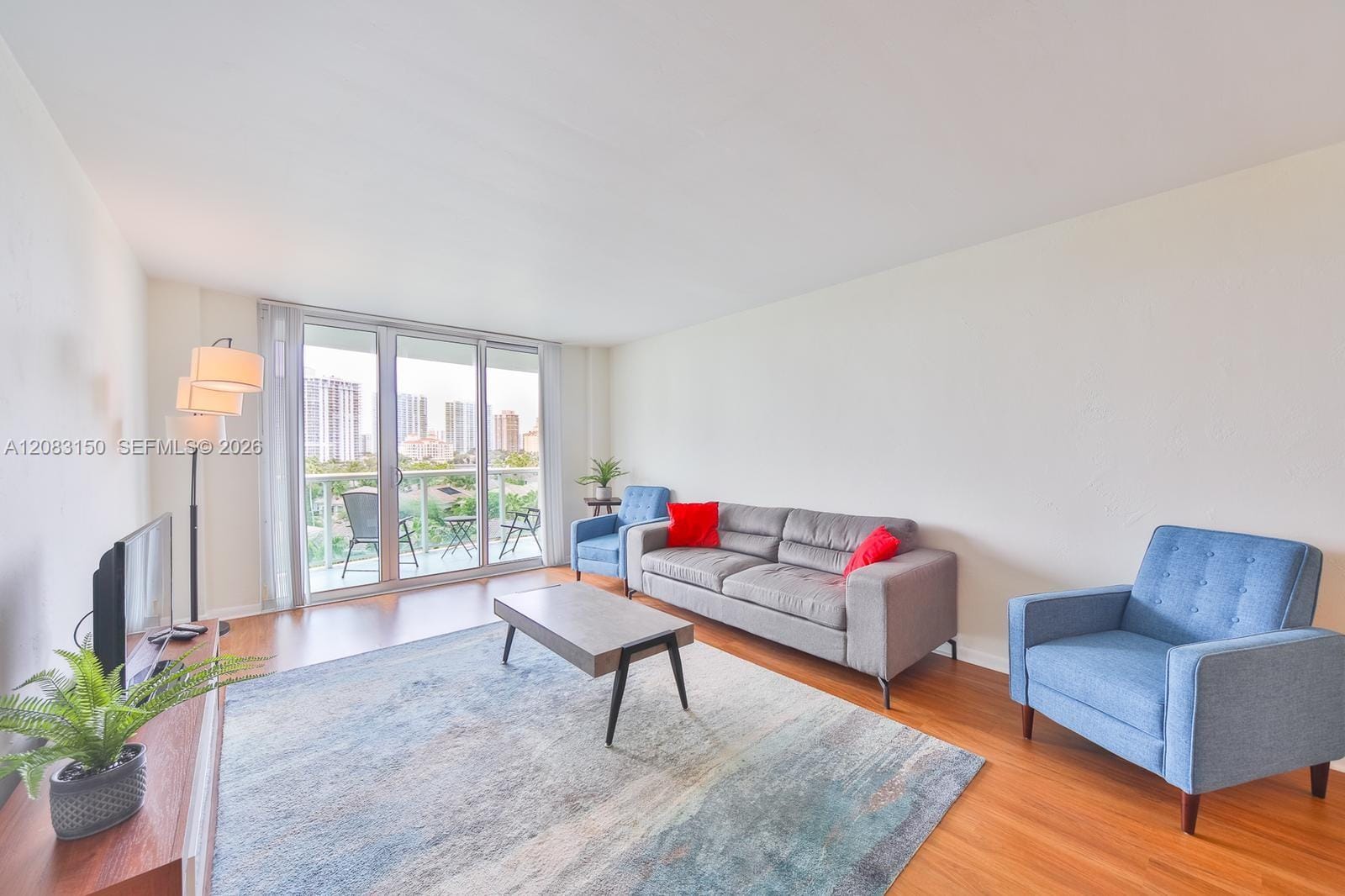 19370 Collins Avenue 622, Sunny Isles Beach, FL 33160