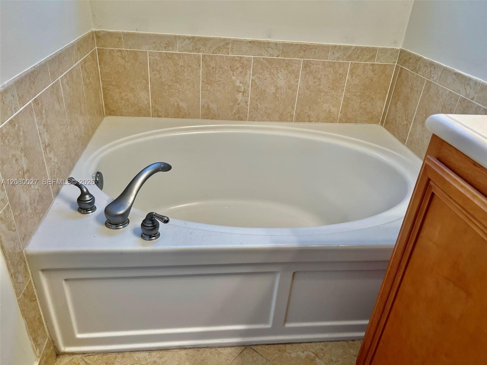 123 E Royal Palm Circle 105, Jupiter, FL 33458 photo 16