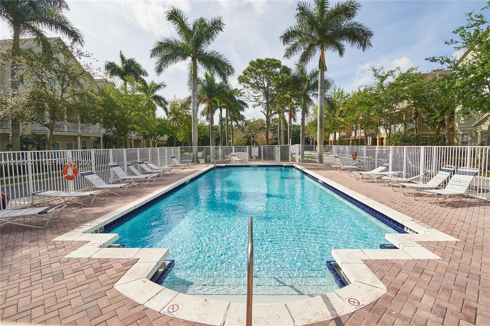 123 E Royal Palm Circle 105, Jupiter, FL 33458 photo 19