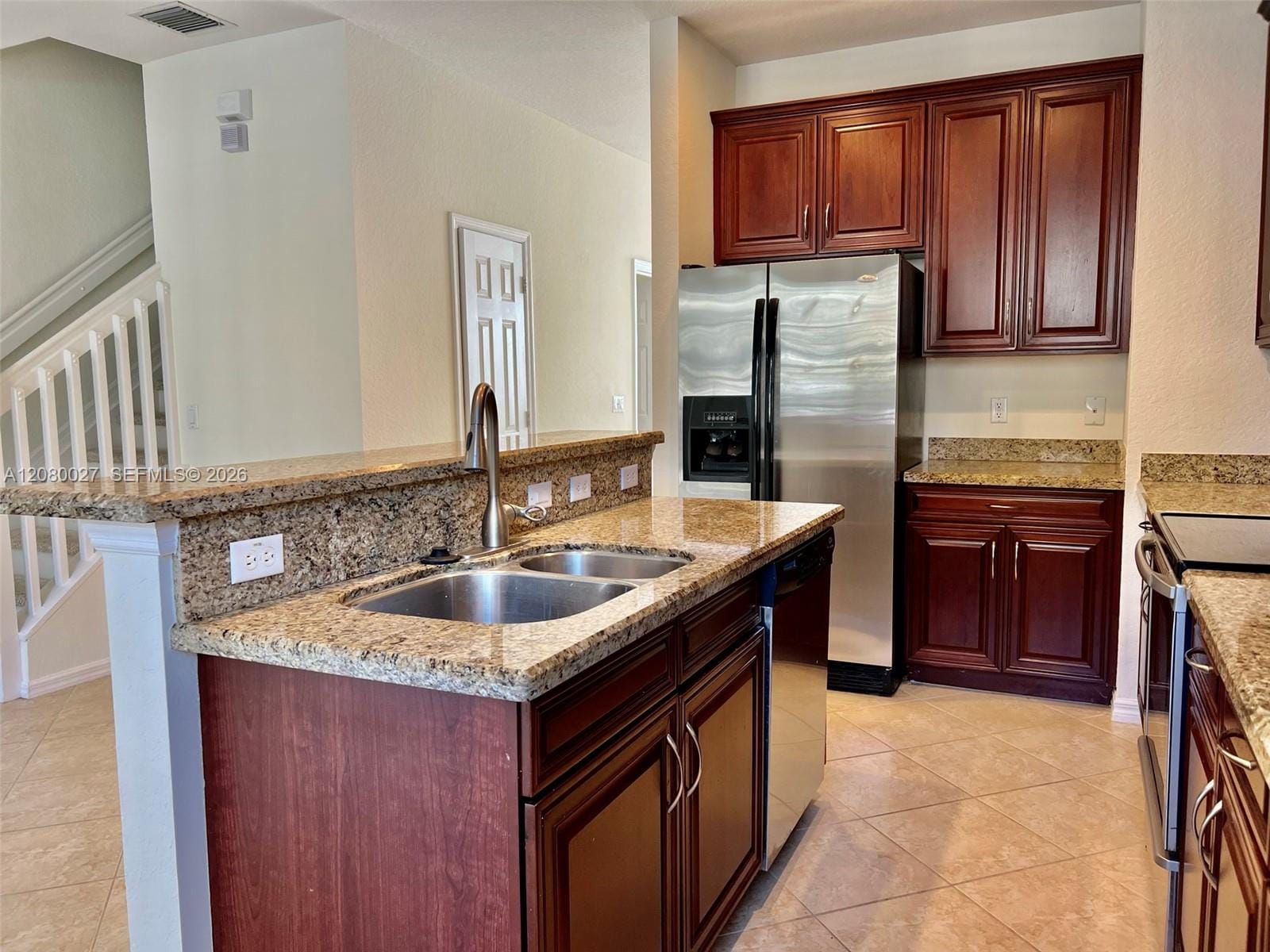 123 E Royal Palm Circle 105 — photo 7