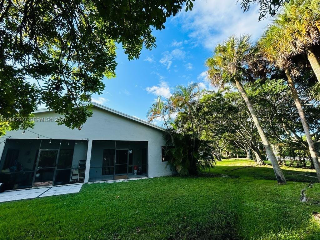 611 Racquet Club Road 1 — photo 5