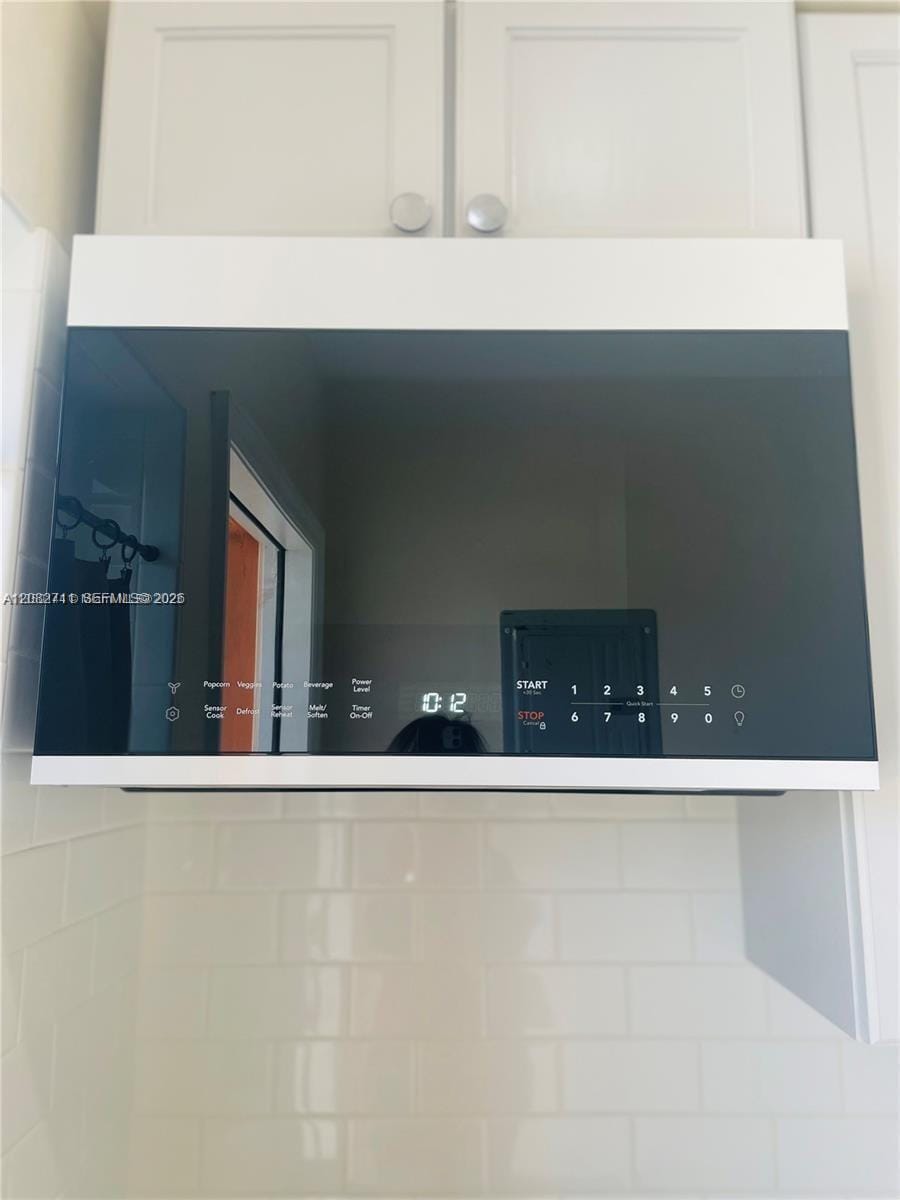 3401 SW 11 Street 3 (aka 1B) — photo 9