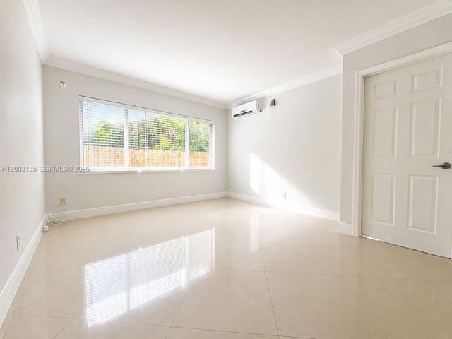 2901 Middle River Drive 5, Fort Lauderdale, FL 33306