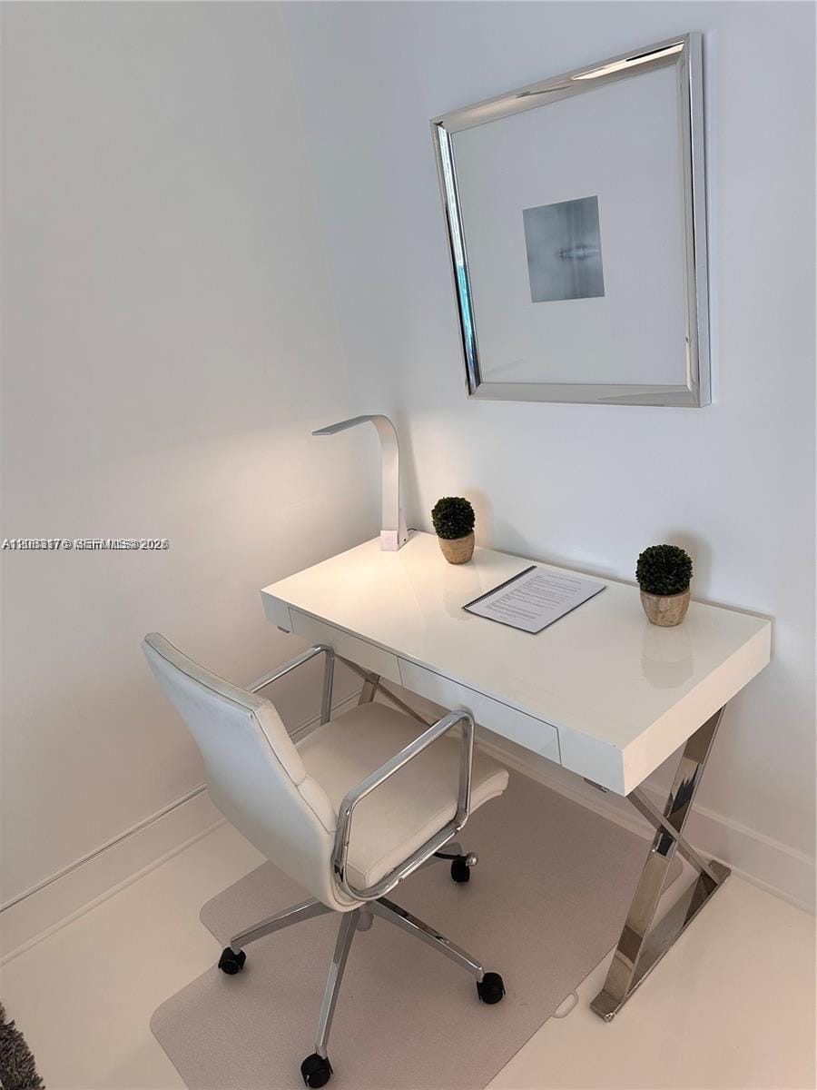 2301 Collins Avenue 611 — photo 12