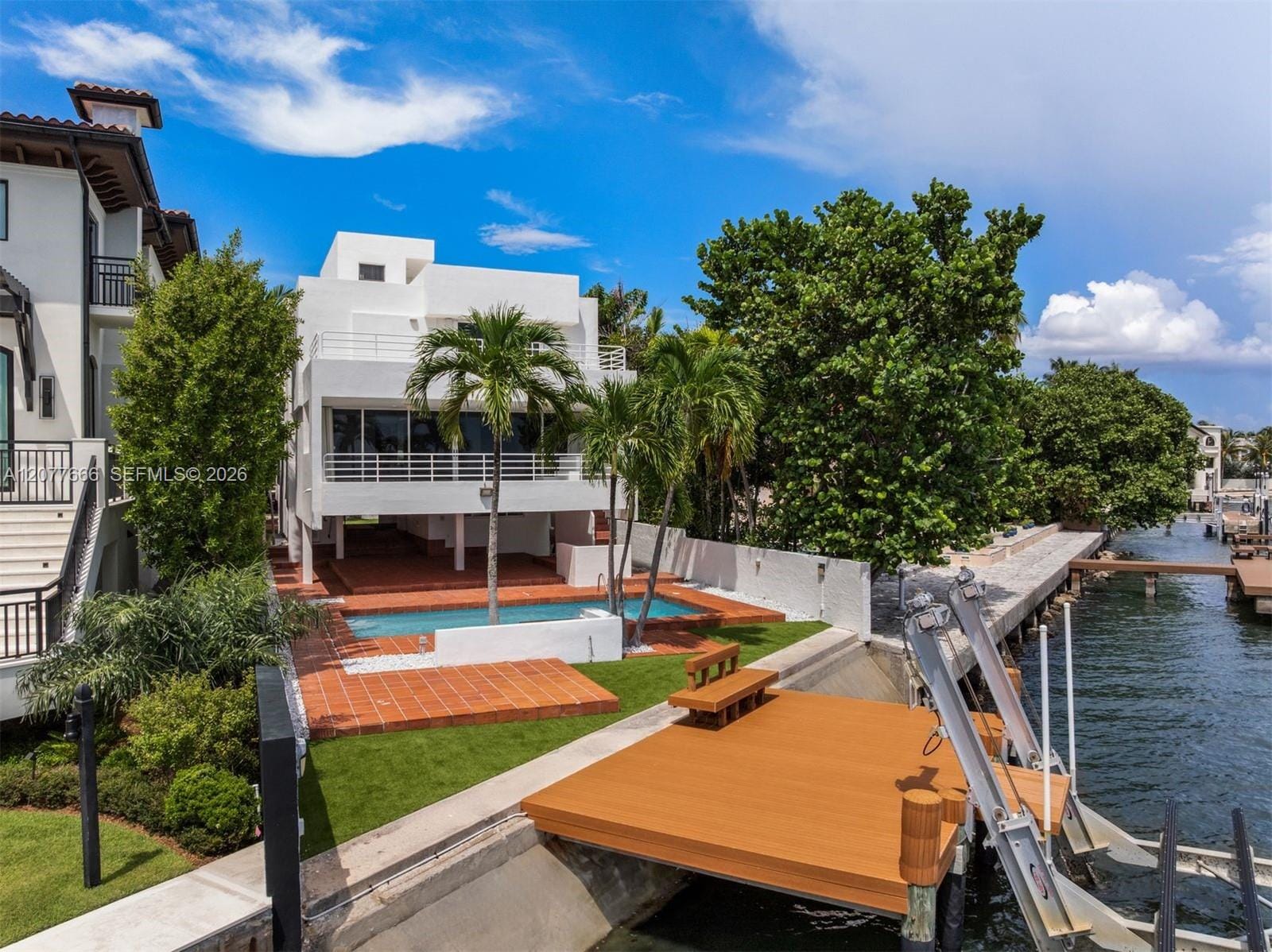 3499 N Prospect Drive, Miami, FL 33133