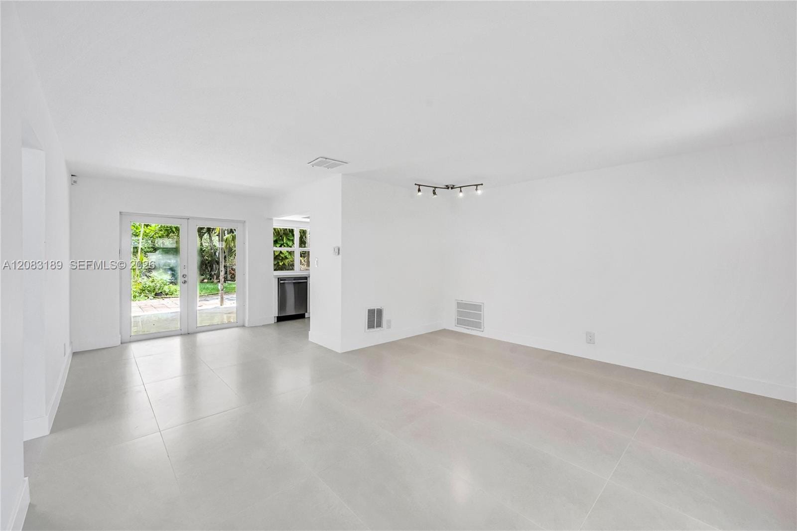 7408 NW 58th Street — photo 8