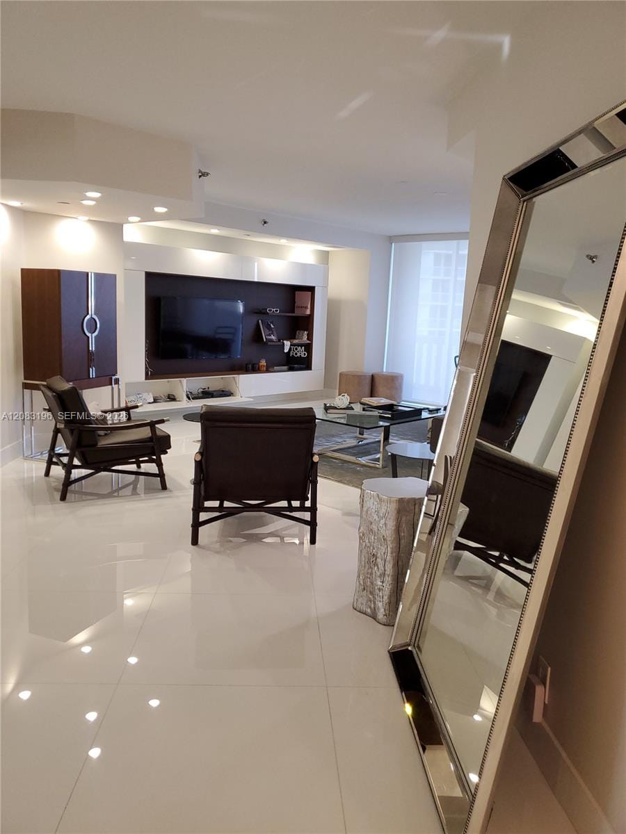 3000 Island Boulevard 2603, Aventura, FL 33160 photo 2