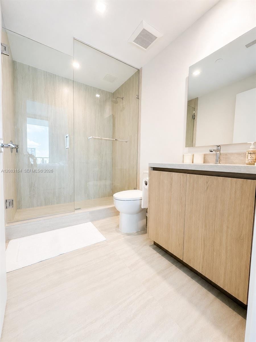 2411 Laguna Circle 709 — photo 2
