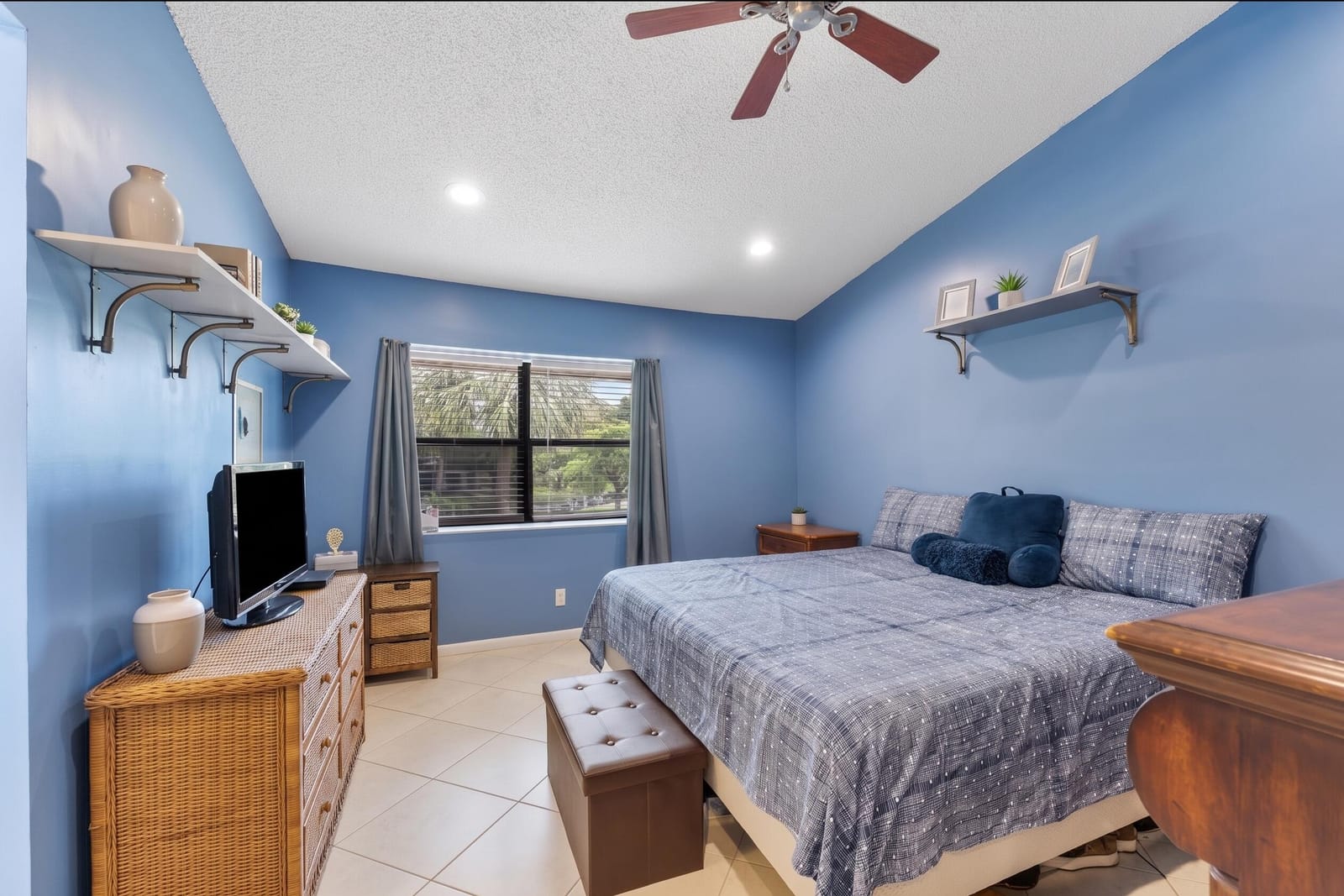 4321 CARAMBOLA Circle N 403-F, Coconut Creek, FL 33066 photo 21