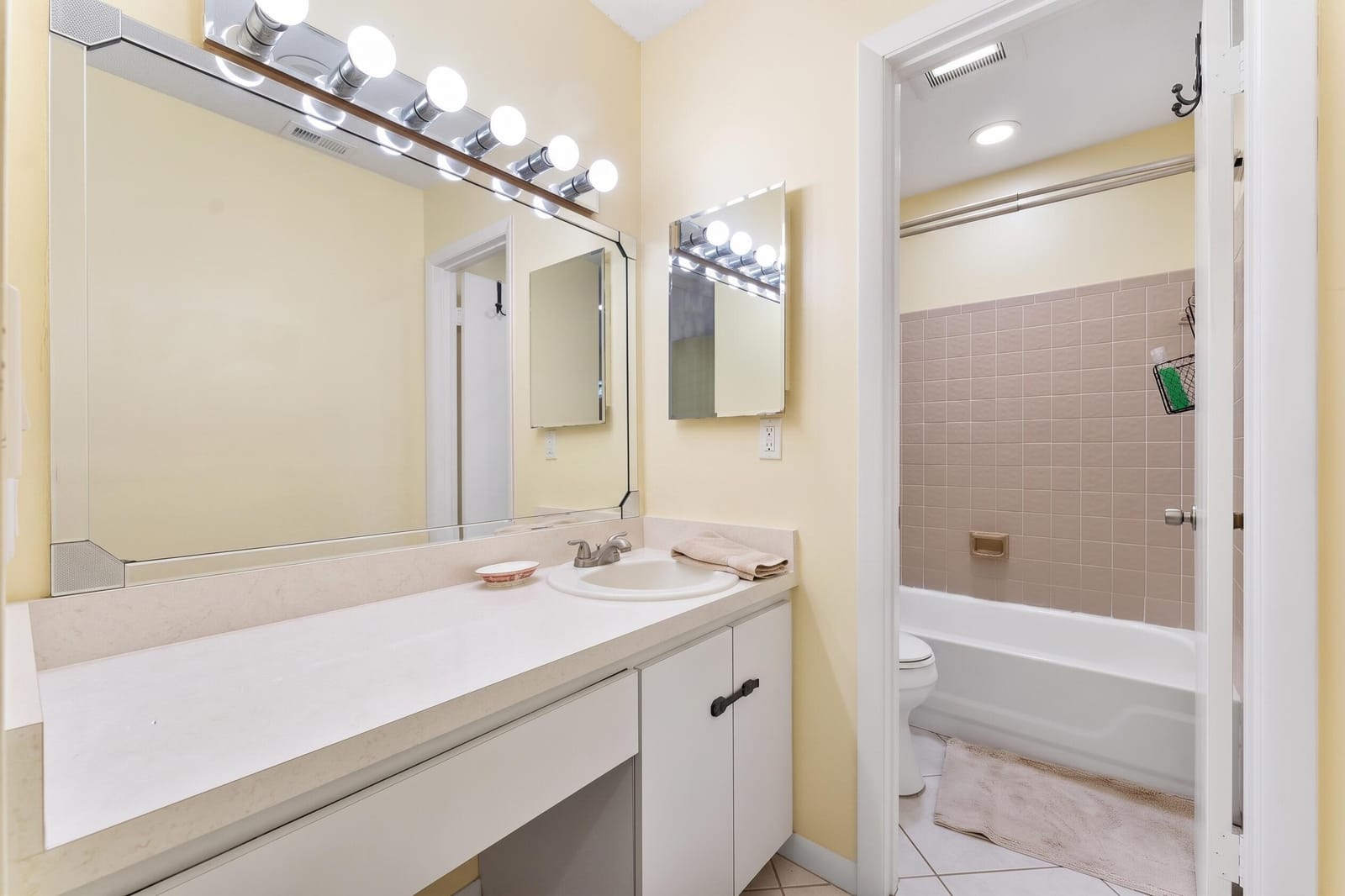 4321 CARAMBOLA Circle N 403-F, Coconut Creek, FL 33066 photo 22