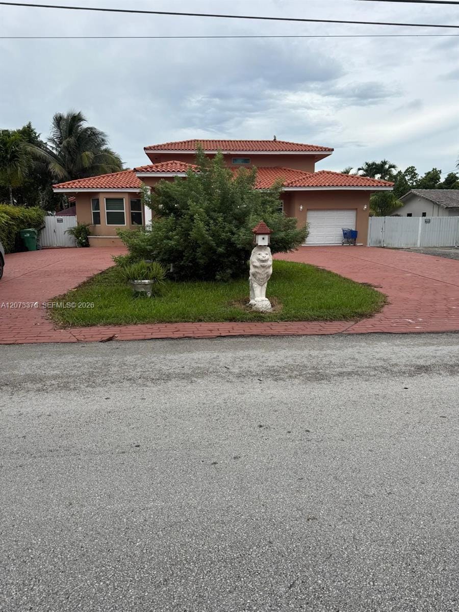 13926 SW 14th Street, Miami, FL 33184