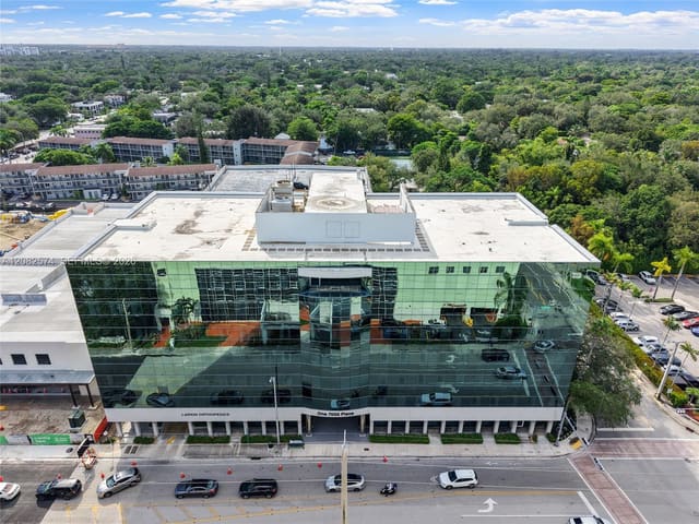 Medical Center, South Miami, FL 33143