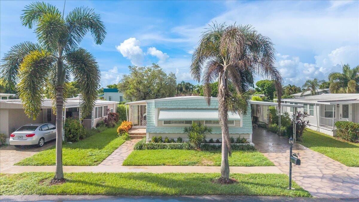 132 NW 53RD Place, Deerfield Beach, FL 33064 photo 2