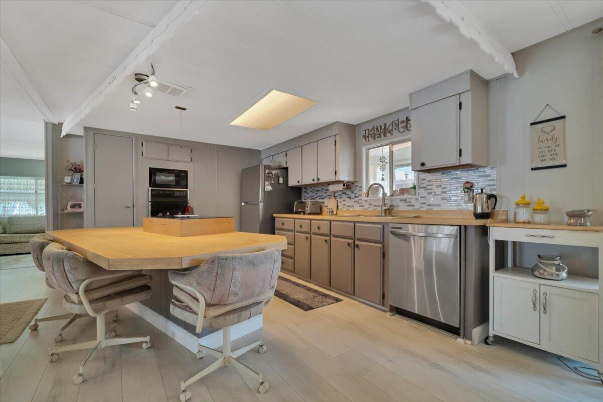 132 NW 53RD Place, Deerfield Beach, FL 33064 photo 15