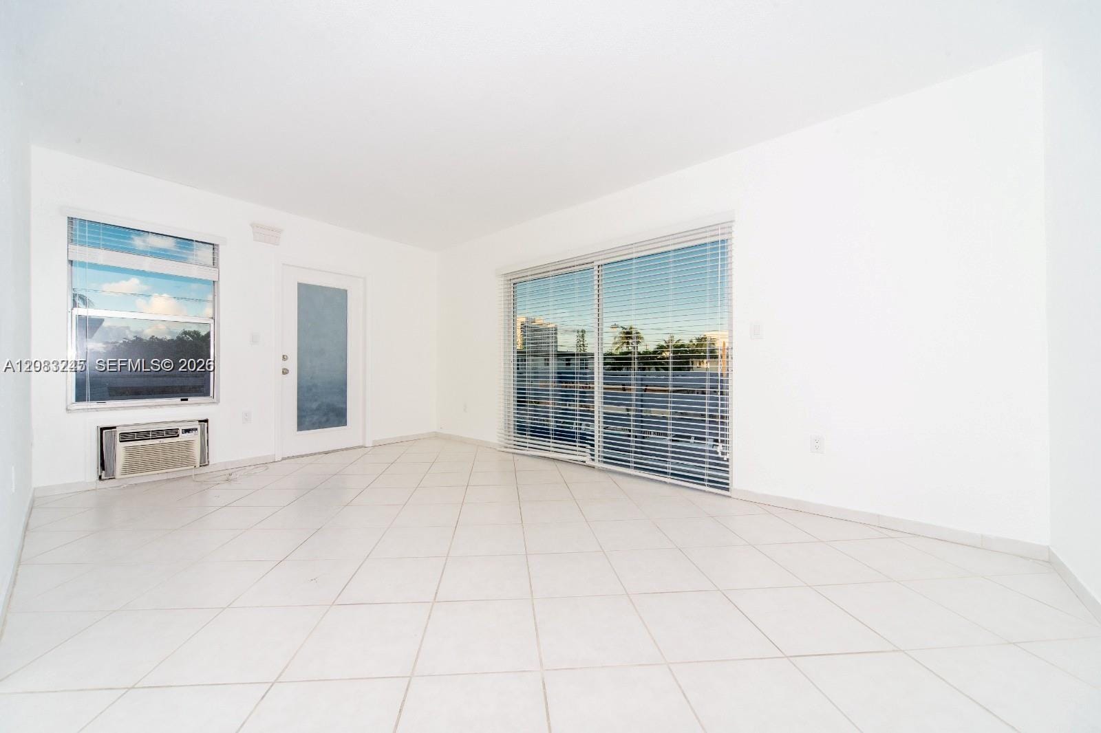 7725 Carlyle Avenue 7 — photo 4
