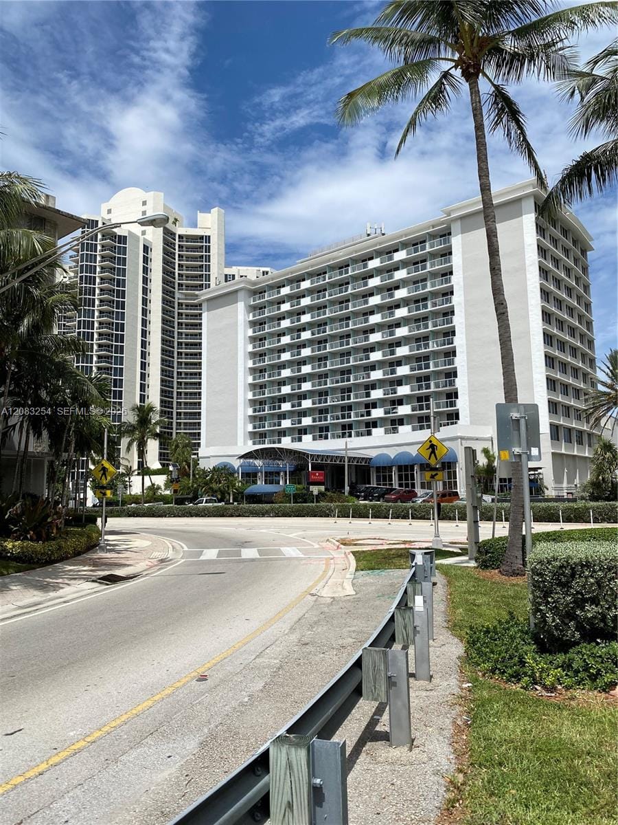 19201 Collins Avenue 314, Sunny Isles Beach, FL 33160 photo 17