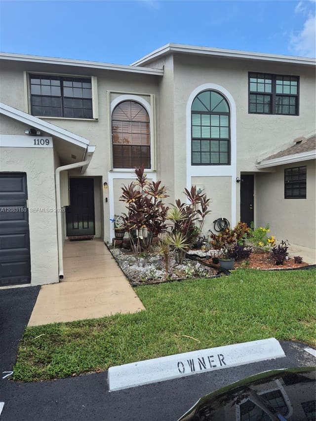 1109 NW 107th Avenue 1109, Pembroke Pines, FL 33026