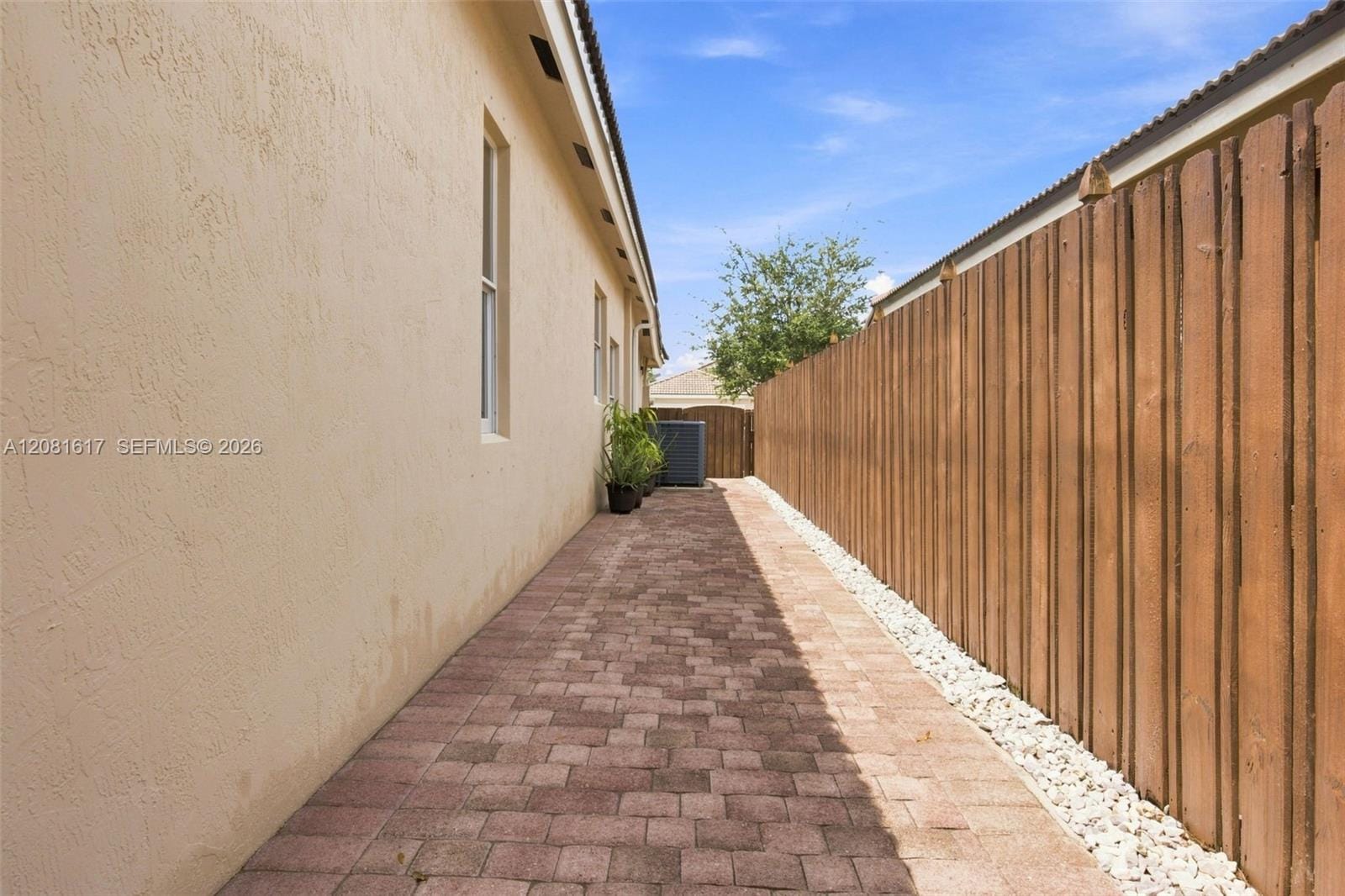 1521 SW 194th Terrace, Pembroke Pines, FL 33029 photo 22