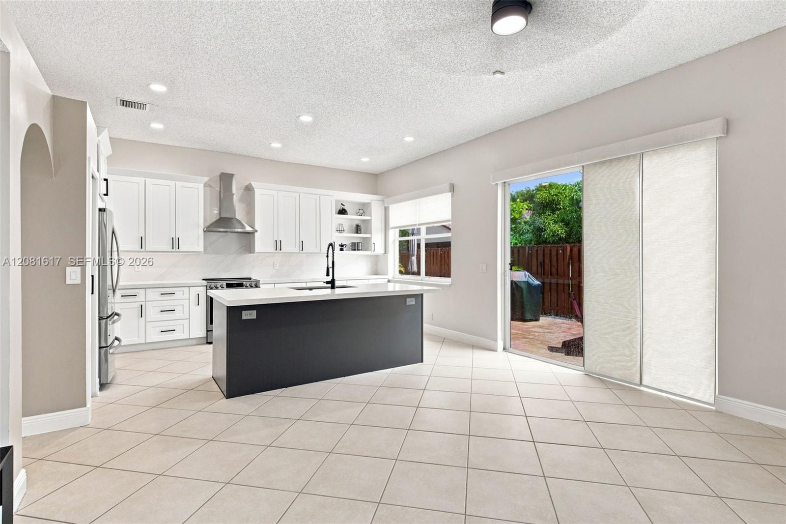 1521 SW 194th Terrace — photo 9
