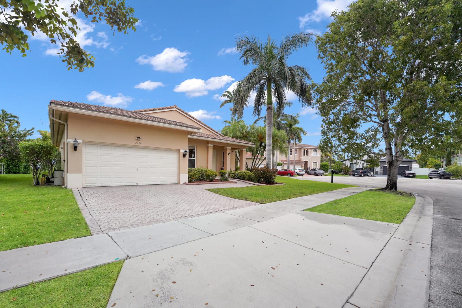 2256 SW 131st Terrace — photo 3