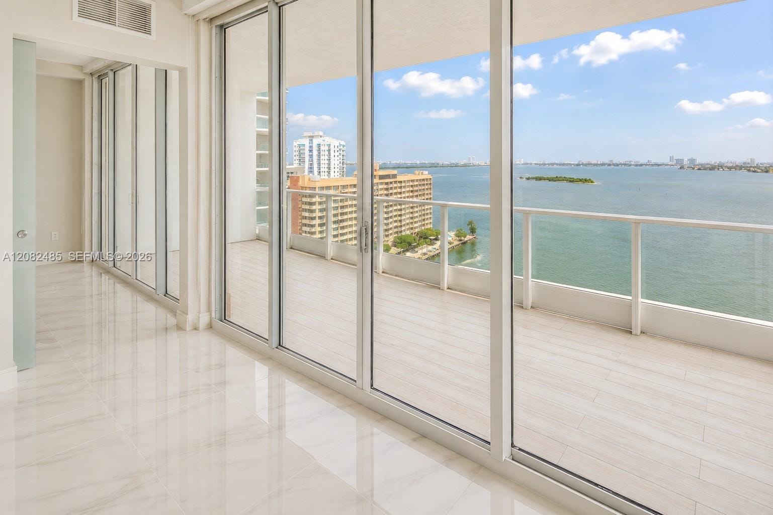 2020 N Bayshore Drive 1710 — photo 7