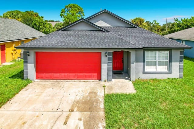 2914 ZORA NEAL Drive, Fort Pierce, FL 34947