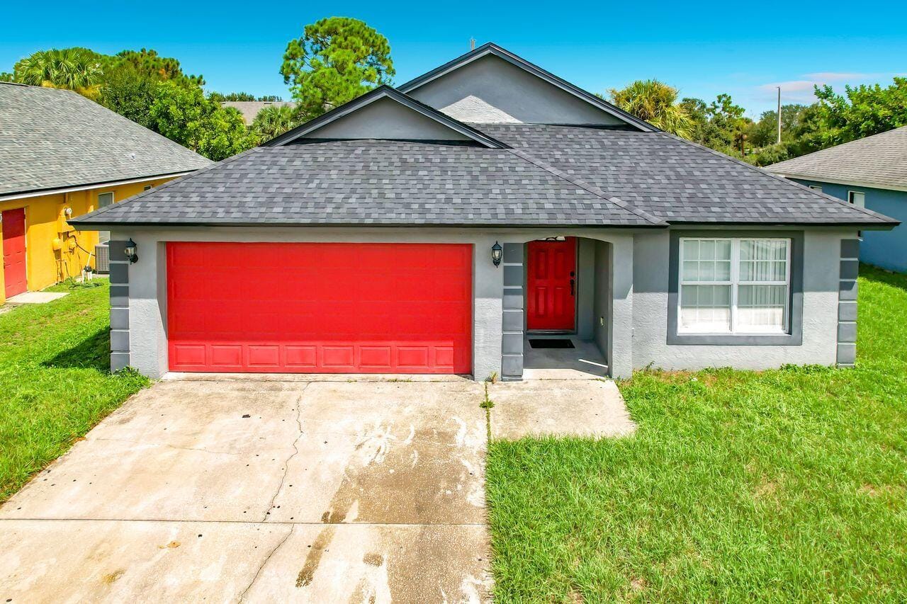 2914 ZORA NEAL Drive, Fort Pierce, FL 34947