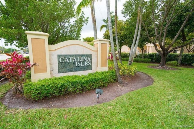 5741 Isles Circle, Tamarac, FL 33321