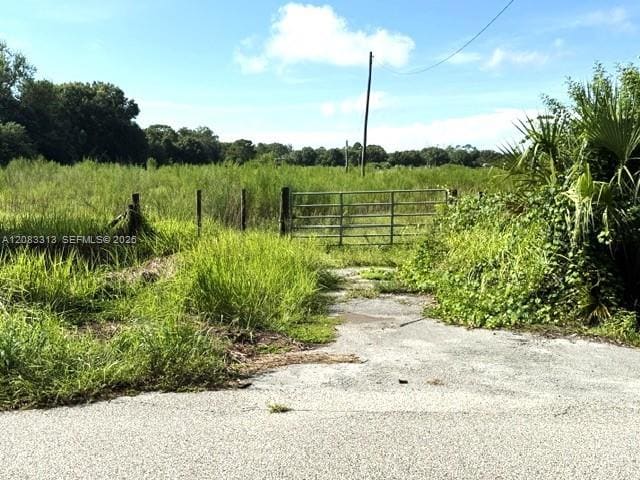 3003 Hicks Road, Lorida, FL 33857