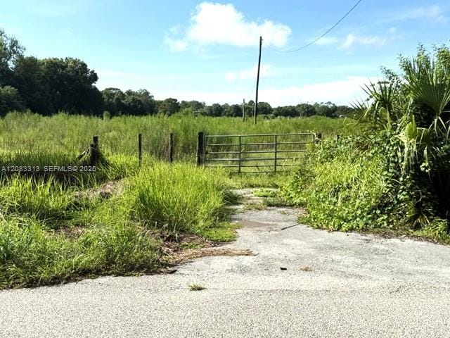 3003 Hicks Road, Lorida, FL 33857