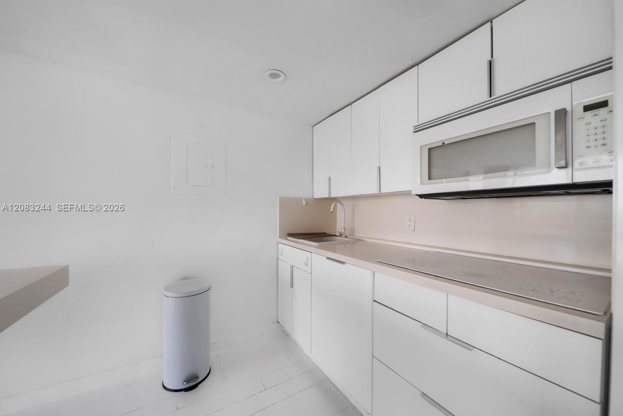 7601 E Treasure Drive 2016 — photo 12