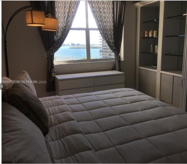 11111 Biscayne Boulevard 4D, Miami, FL 33181